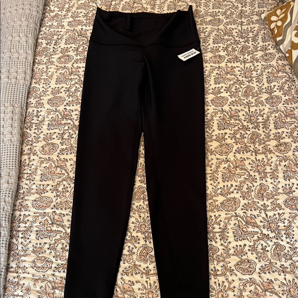 Old Navy Powersoft Extra High-Rise Leggings Go-Dry black size M